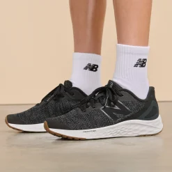 Boy's New Balance, Arishi Fresh Foam v4 Sneaker - Big Kid
