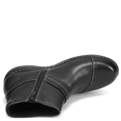Women's Clarks, Ashland Pine Boot