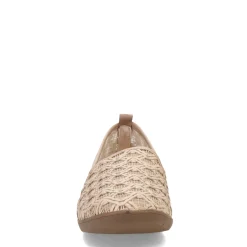 Women's Cliffs by White Mountain, Twisty Flat