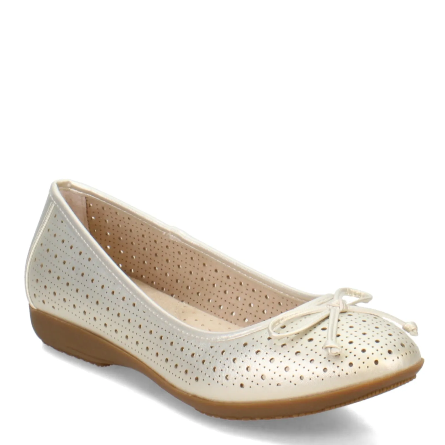 Women's Cliffs by White Mountain, Cheryl Flat