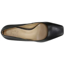 Women's Naturalizer, Warner Pump