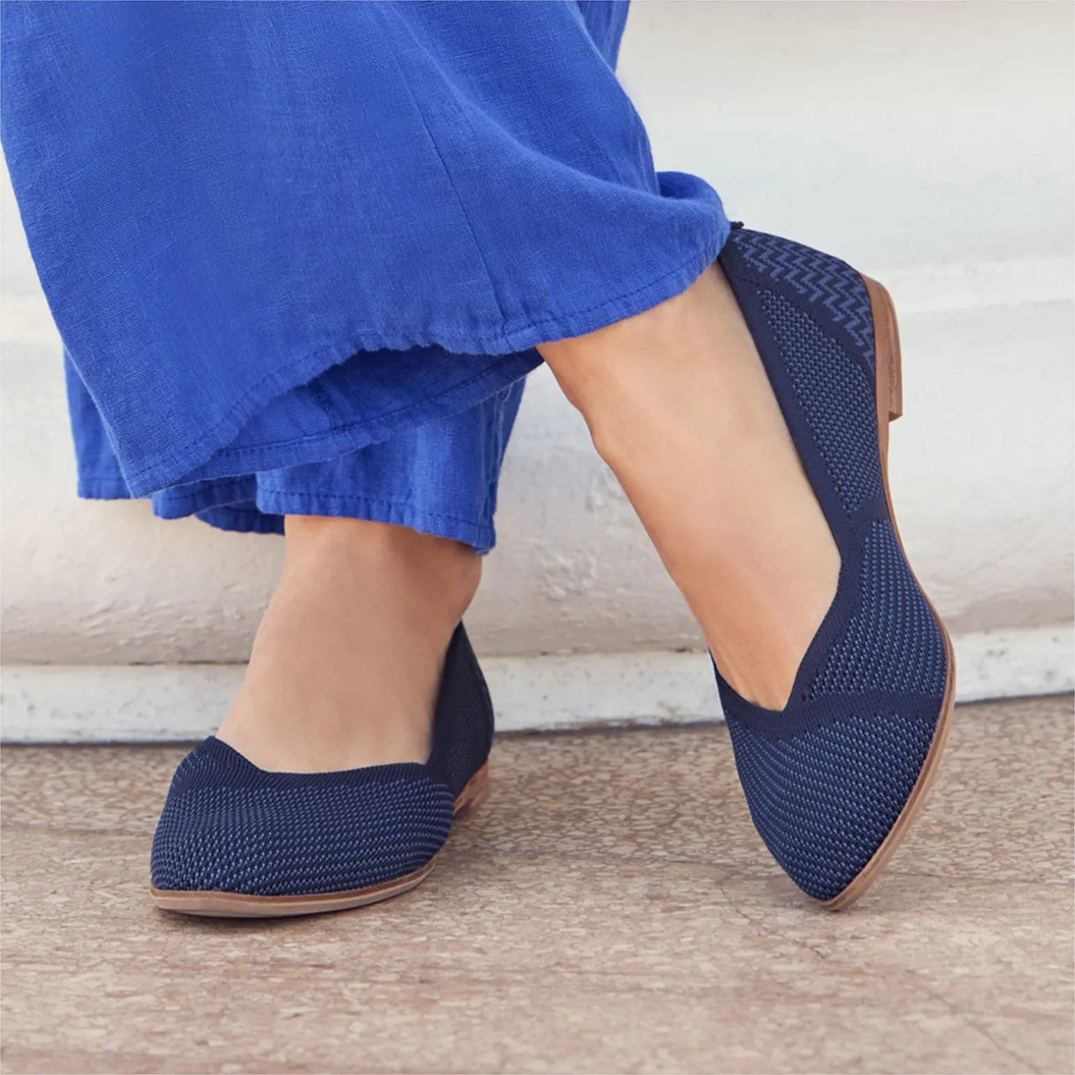 Women's TOMS, Jutti Neat Flat